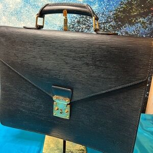 Louis Vuitton Epi Leather Black Business Bag with key & dust bag VGC
